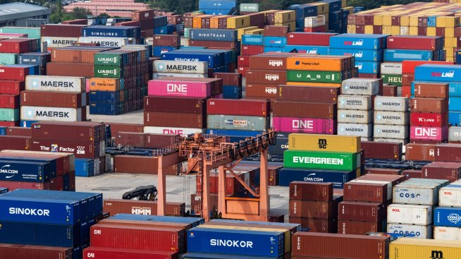 Воденият от технологии износ на Южна Корея продължава да расте през март