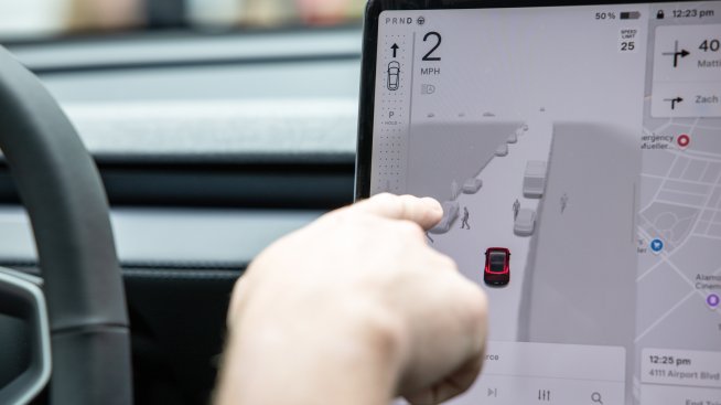 Властите в САЩ с ново разследване срещу Tesla заради нарушаване на пътните закони