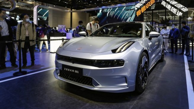 Geely очаква 10-процентен ръст на глобалните продажби през 2022 г.