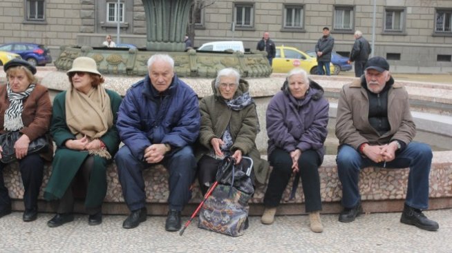 Минимална пенсия от 392 лв. от 1 юли предвижда правителството