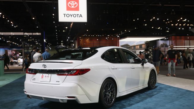 Nikkei: Toyota планира да произведе 10,3 млн. автомобила през 2024 г.