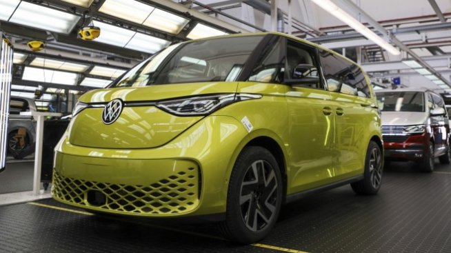 Volkswagen възобнови изграждането на ID Buzz, отстранявайки проблема с батерията