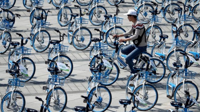 Китайският сектор за споделени велосипеди се фокусира върху печеленето на пари