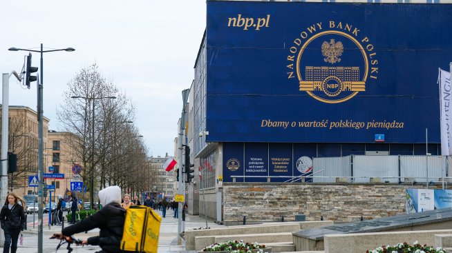 Полската централна банка намали лихвите за първи път от 2023 г.