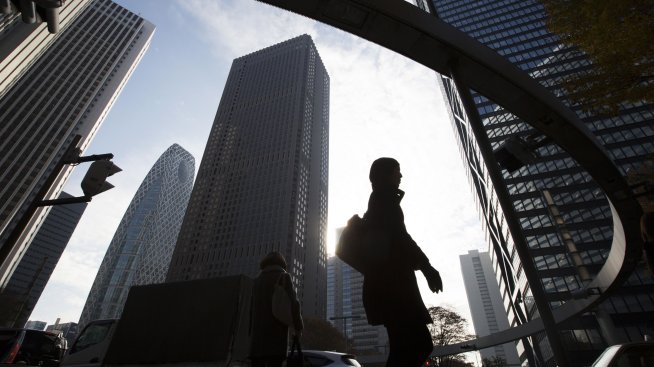 Борсите в Азия завършиха последния ден от седмицата на червено