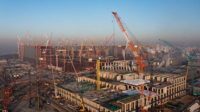 Intel и Brookfield сключиха сделка за 30 млрд. долара за финансиране на фабрики за чипове