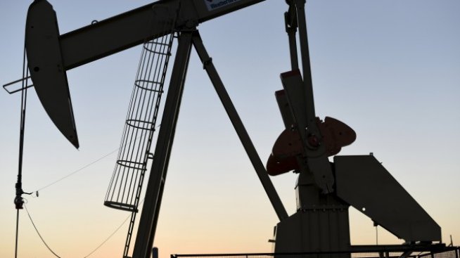 Броят на работещите нефтени платформи в САЩ падна до 5-годишно дъно