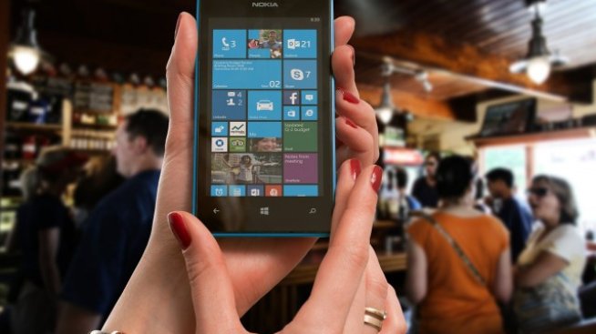 Microsoft прави рязък завой в стратегията за смартфоните си