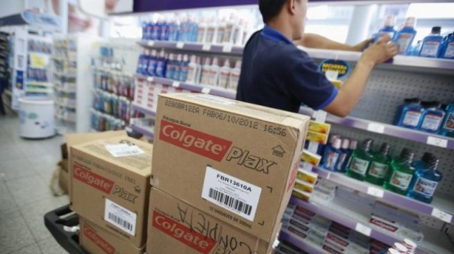 Девалвацията на венецуелската валута удари Procter & Gamble