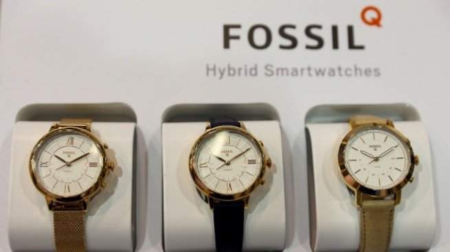 Fossil продава технология за умни часовници на Google