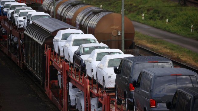 Задава се победа за автомобилното лоби - ЕК може да смекчи новите регулации