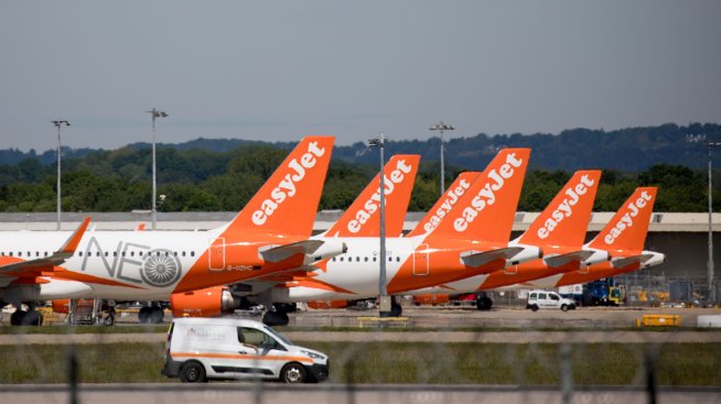 Хаосът във въздушния трафик в Европа принуди EasyJet да отмени 1700 полета това лято
