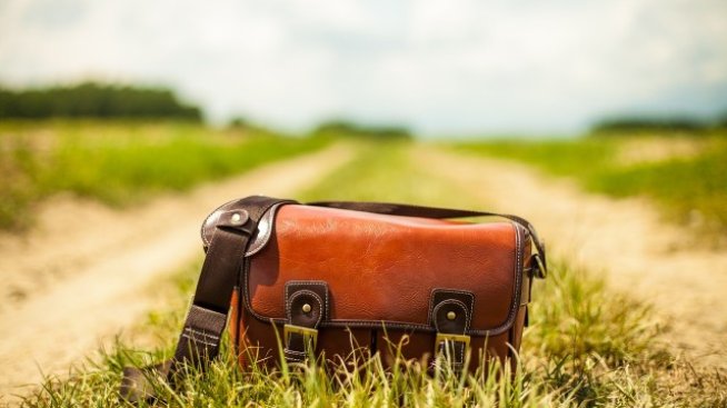 В епицентъра на масова разпродажба на чанти