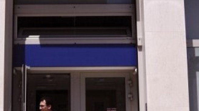 КЗК одобри придобиването на Банка Пиреос България от Пощенска банка