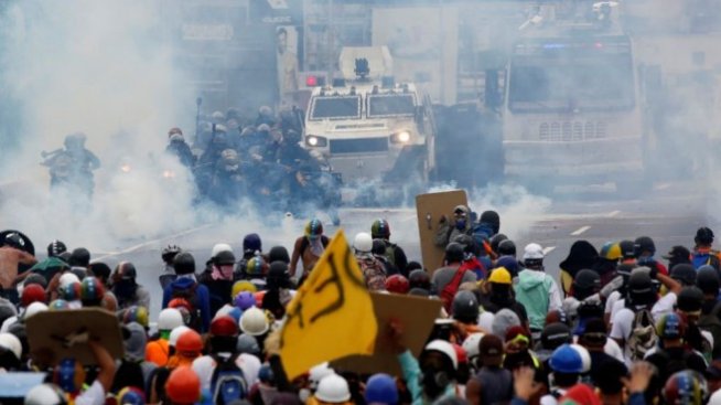 Протестите във Венецуела продължават