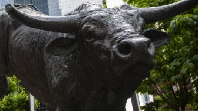 Намаляващото банково кредитиране свива сделките с бизнес имоти в САЩ