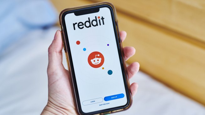 Reddit оцени IPO-то си на 34 долара на акция