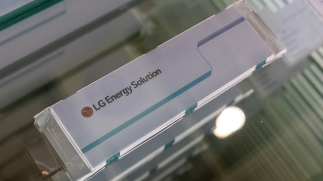 LG Energy преговаря с китайски концерни за производство на евтини батерии за Европа