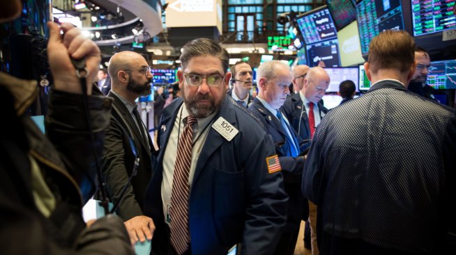 Глобалното търговско напрежение разклаща увереността на инвеститорите на Wall Street*