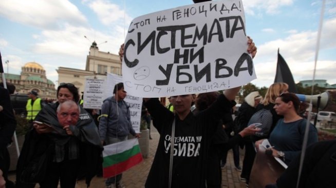 Управляващите и майките на деца с увреждания постигнаха съгласие