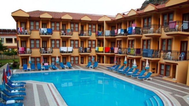 Приходите на хотелите се увеличават до близо 324 млн. лева през август