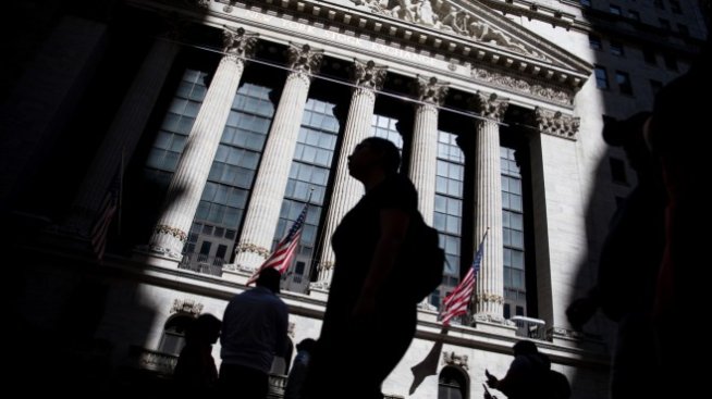 Рискът от инфлация продължава да тежи над борсите