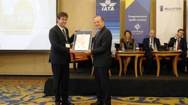 Чартърната авиокомпания Bul Air получи IOSA сертификат за сигурност и качество