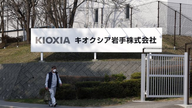 Western Digital и Kioxia искат да се слеят до август