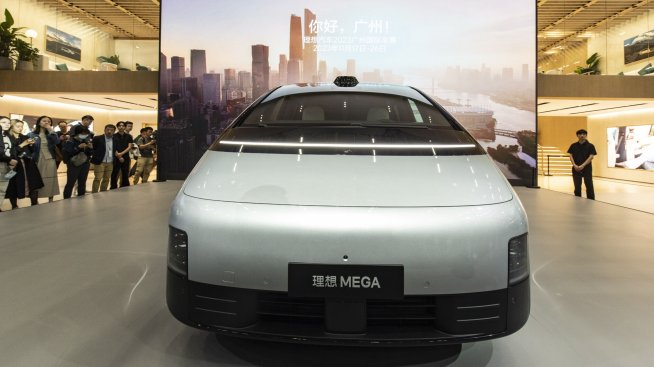 Акциите на китайските електромобилни марки започват годината с разпродажби