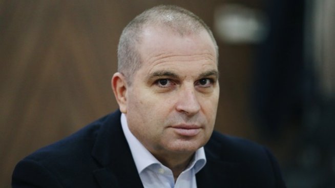 Караджов: Плащаме по инхаус, защото ГЕРБ са подписали договорите 
