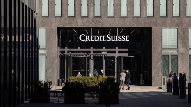 Акциите на Credit Suisse&nbsp;откриха сесията със спад от 5%*
