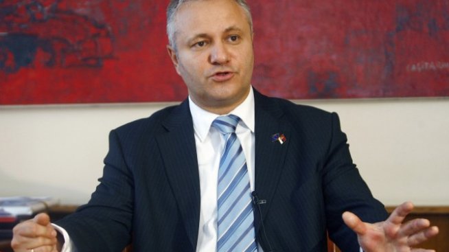 Сърбия моли Русия за нов кредит от 500 млн. долара, а не от 1 млрд.