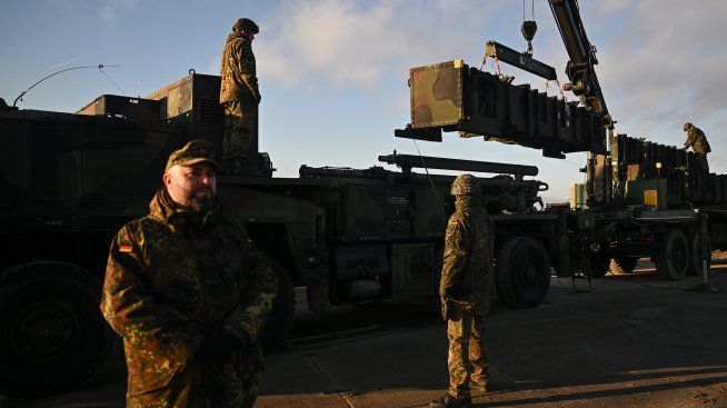 Ограниченията в отбраната показват защо Европа е толкова силно зависима от САЩ