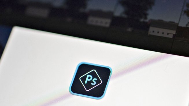 Adobe не успява да убеди инвеститорите, че може да просперира в AI ерата