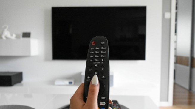 Кошлуков остава начело на БНТ, след като СЕМ не успя да избере нов директор