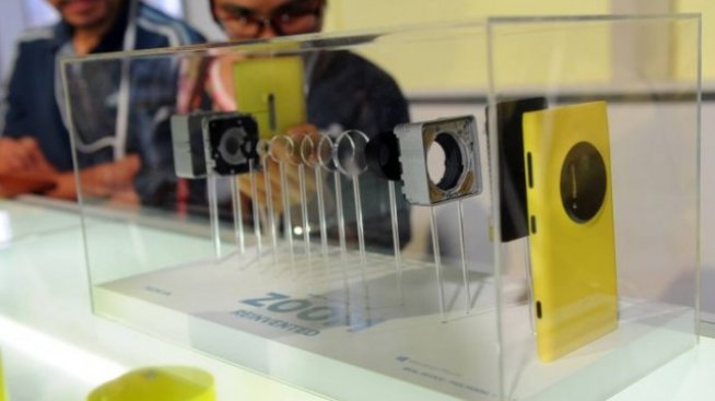 Nokia представи нов супер телефон - Lumia 1020