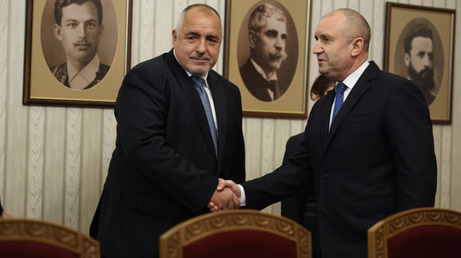 Радев към ГЕРБ: Носите отговорност за бързо формиране на кабинет с широка подкрепа