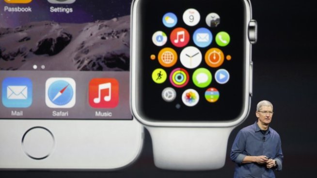 Тим Кук: Поръчките за Apple Watch са страхотни, а реакциите - необиковени