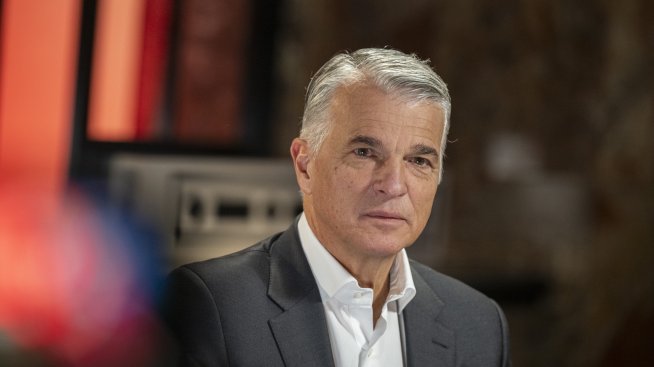 Ръководителят на UBS е най-високоплатеният банкер в Европа