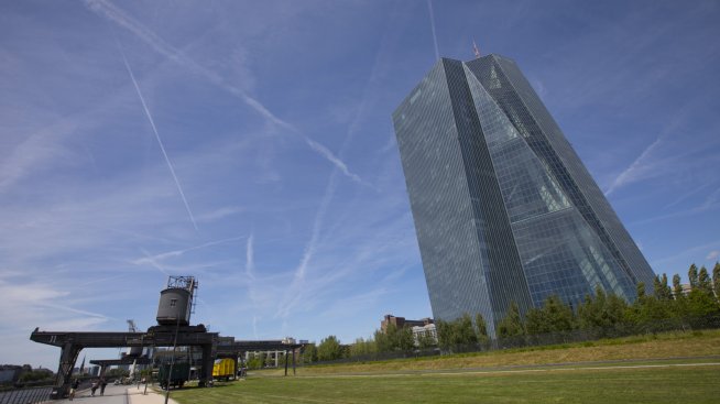 Може ли ЕЦБ да намали лихвените си проценти преди Фед?