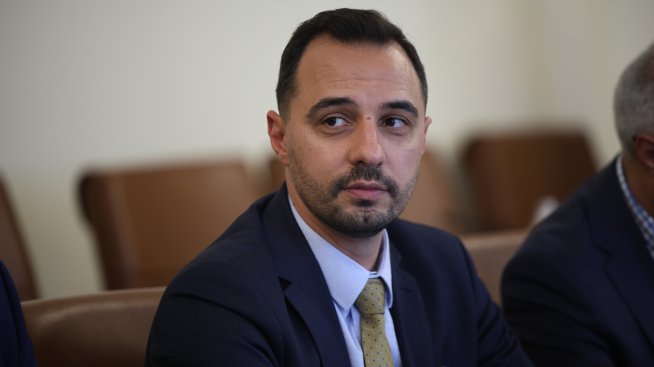 Министърът на икономиката: Да засилим собственото производство за сметка на вноса