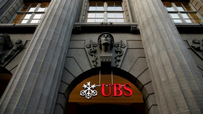 Швейцарската банка UBS ще бъде съдена във Франция за данъчни измами
