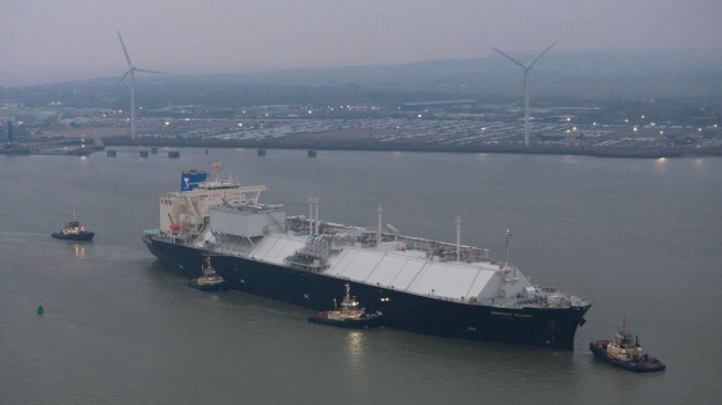 Европа поддава на „енергийното господство“ на САЩ на свой риск