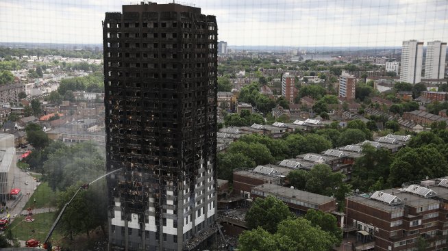 Печално известната кула Grenfell в Лондон ще бъде разрушена седем години след пожара