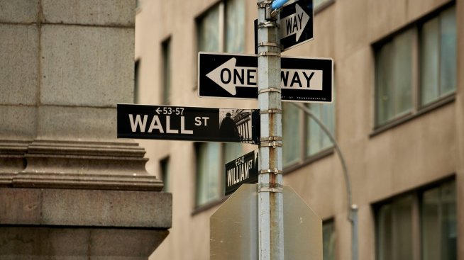 Новият план на Фед за лихвите помрачи настроението на Wall Street*