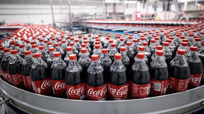 Coca-Cola повиши годишните си прогнози на фона на стабилното търсене