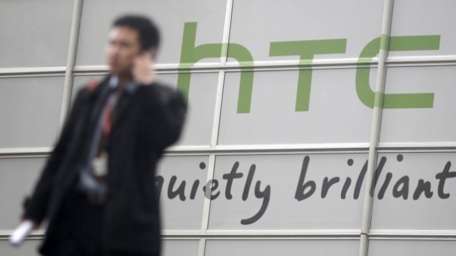 HTC продава пореден завод за смартфони