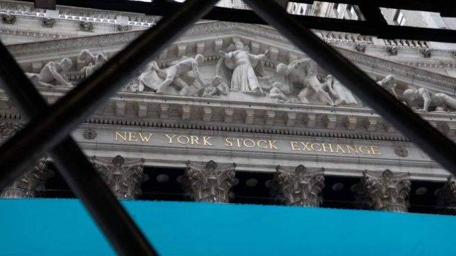 Страховете за икономическото развитие натежават на индексите на Wall Street*