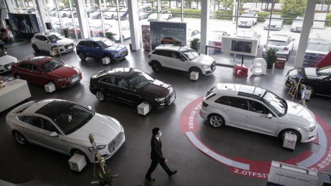 Китайският автомобилен пазар расте четвърти пореден месец