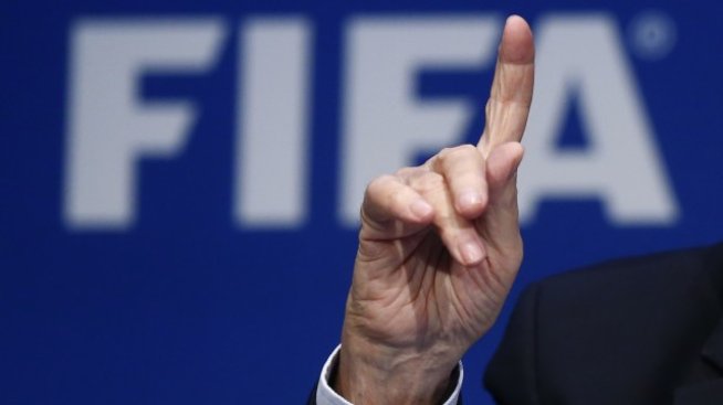 Британски банки се включват в разследването на FIFA